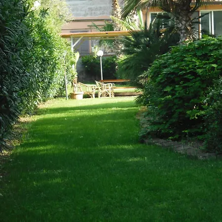 Nerium House Relax Nocleg ze śniadaniem Amorosi